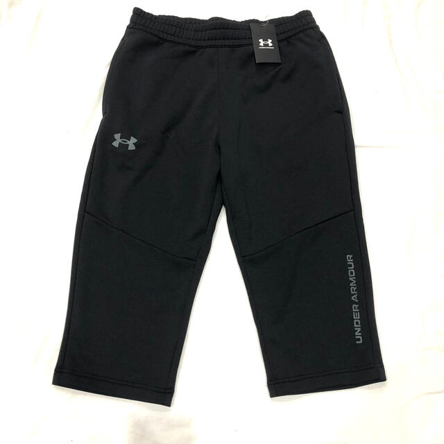 UNDER ARMOUR(アンダーアーマー)の新品未使用タグ付き　アンダーアーマー  パンツ　7部丈　3/4パンツ　メンズ メンズのパンツ(その他)の商品写真