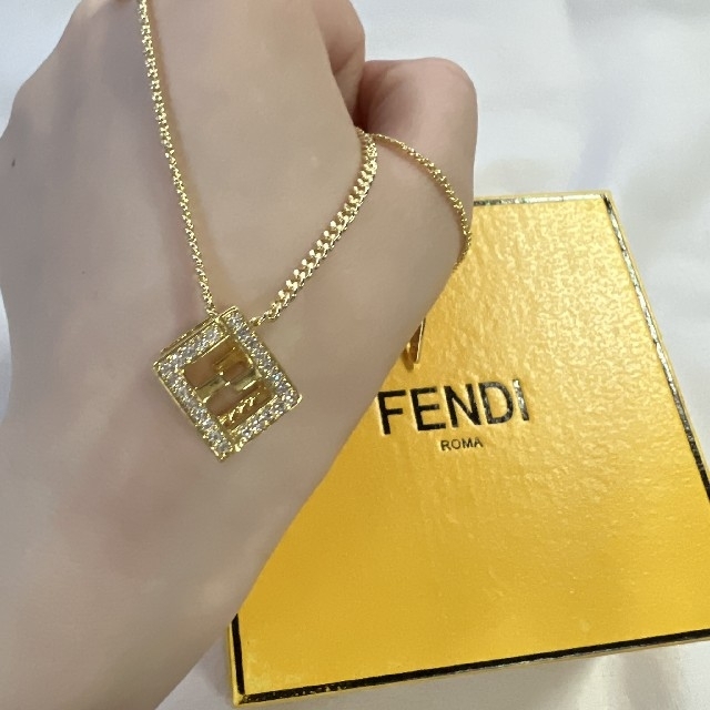 FENDI フェンディ ネックレス | florariabliss.ro