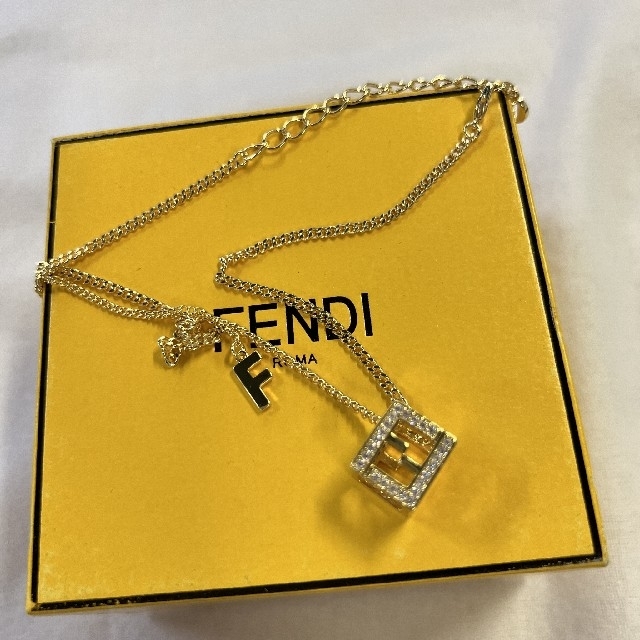 FENDI フェンディ ネックレス | florariabliss.ro