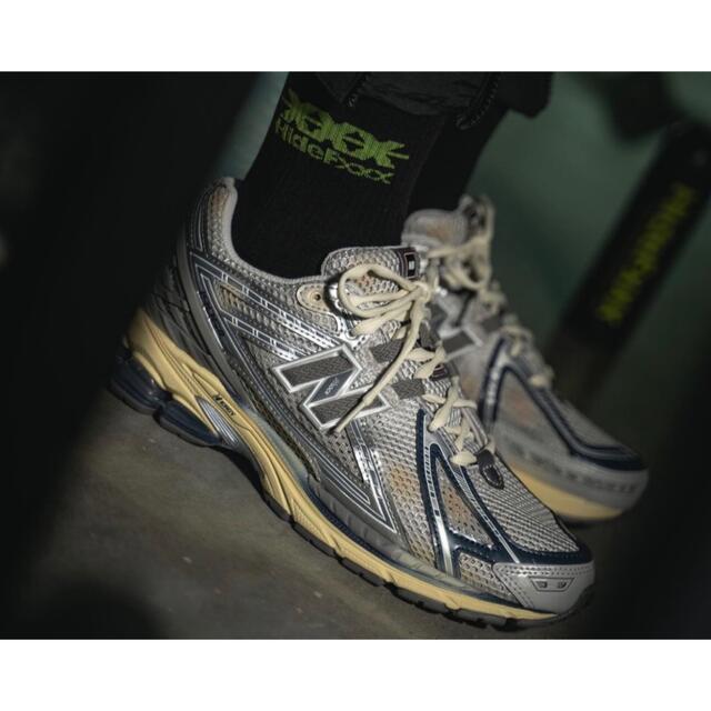 thisisneverthat × New Balance〈M1906RTI〉