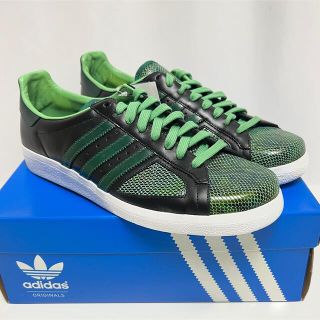 希少　蛇柄　パイソン　adidas ハイカットスニーカー　バッシュ