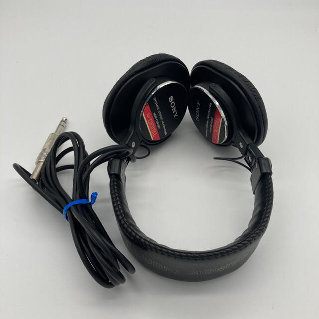 人気商品】SONY 密閉型スタジオモニターヘッドホン MDR-CD900ST