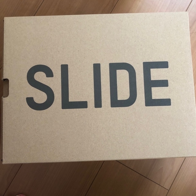 adidas(アディダス)のYEEZY SLIDE メンズの靴/シューズ(サンダル)の商品写真
