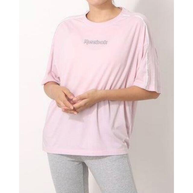 Reebok(リーボック)のリーボック　パイピング　Tシャツ　M レディースのトップス(Tシャツ(半袖/袖なし))の商品写真