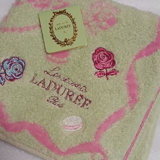 ラデュレ(LADUREE)の値下げ📌ラデュレ☆大判タオルハンカチ🌹(ハンカチ)