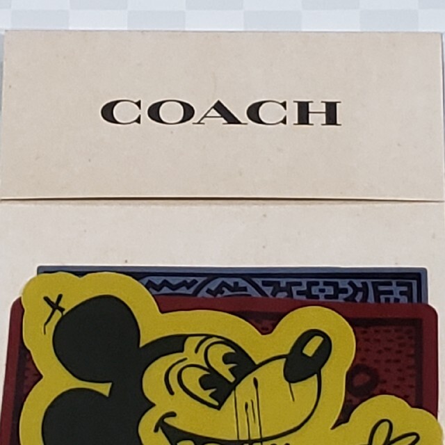 COACH(コーチ)のコーチ　ミッキー×キース　コラボ　ステッカー　新品　未開封　COACH　非売品 エンタメ/ホビーのコレクション(ノベルティグッズ)の商品写真