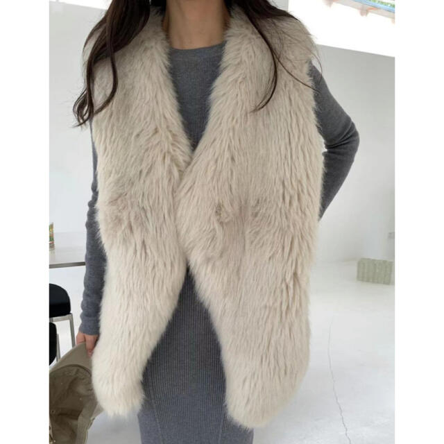 birthdaybash VEGAN FUR GILET 2