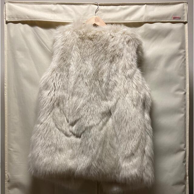 birthdaybash VEGAN FUR GILET 6