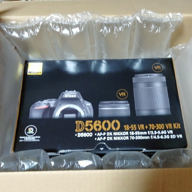 新品未開封 Nikon D5600 ダブルズームキット 保証付き