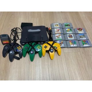 ニンテンドウ64(NINTENDO 64)のニンテンドー64 本体　ソフト11点(家庭用ゲーム機本体)