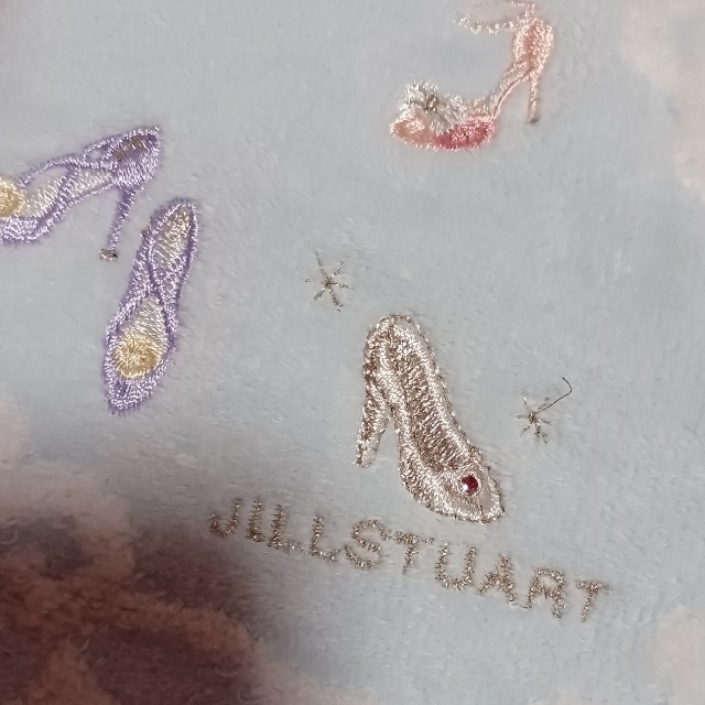 JILLSTUART(ジルスチュアート)の値下げ📌ジルスチュアート☆大判タオルハンカチ👠 レディースのファッション小物(ハンカチ)の商品写真