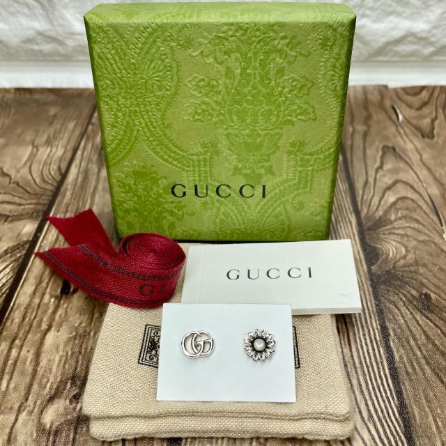 新品100%新品 Gucci - GUCCI ピアスの通販 by ブルテリア's shop