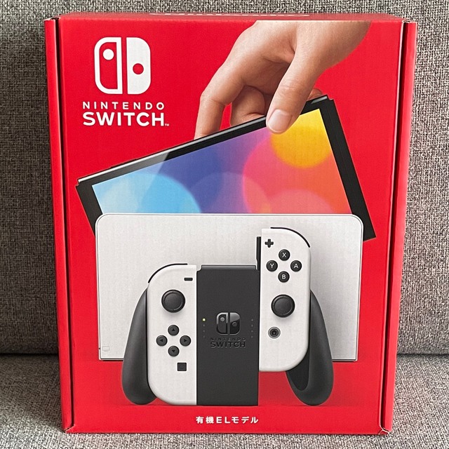 Nintendo Switch(ニンテンドースイッチ)の新品未開封 Nintendo Switch(有機ELモデル・ホワイト) エンタメ/ホビーのゲームソフト/ゲーム機本体(家庭用ゲーム機本体)の商品写真