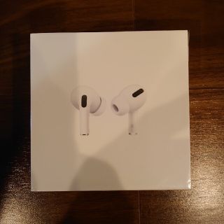 アップル(Apple)のAirPods Pro MagSafe対応 MLWK3J/A(ヘッドフォン/イヤフォン)