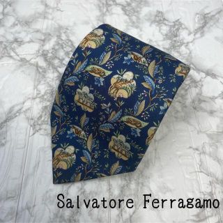 サルヴァトーレフェラガモ(Salvatore Ferragamo)のサルヴァトーレフェラガモ ネクタイ 総アニマル リーフ フラワー シルク(ネクタイ)