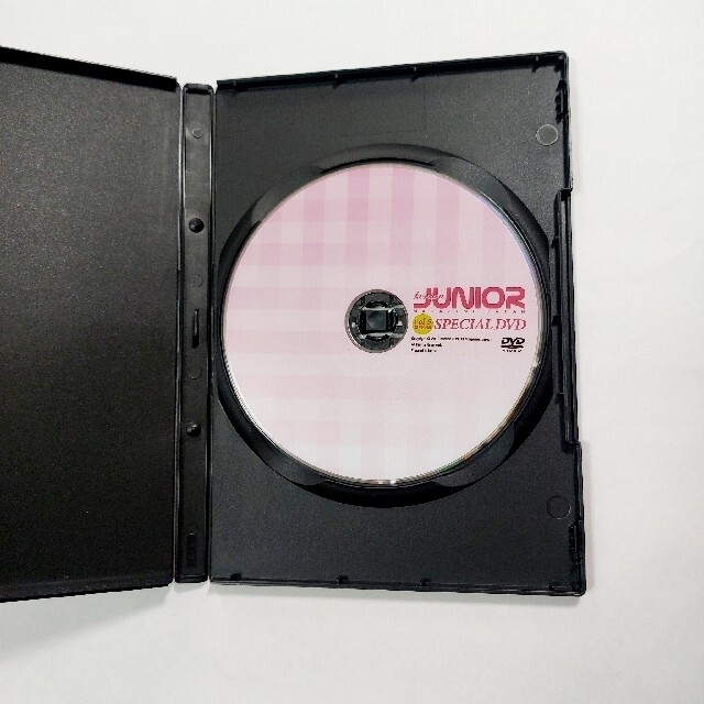 JUNIOR Vol.5 チャン・グンソクDVD映像付SPECIAL、JYJ エンタメ/ホビーのDVD/ブルーレイ(アイドル)の商品写真