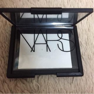 ナーズ(NARS)のNARS☆ライトリフレクティングセッティングパウダー(フェイスパウダー)