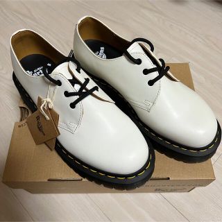 ドクターマーチン(Dr.Martens)の【新品】ドクターマーチン ホワイト1461 3ホールUK6(ブーツ)