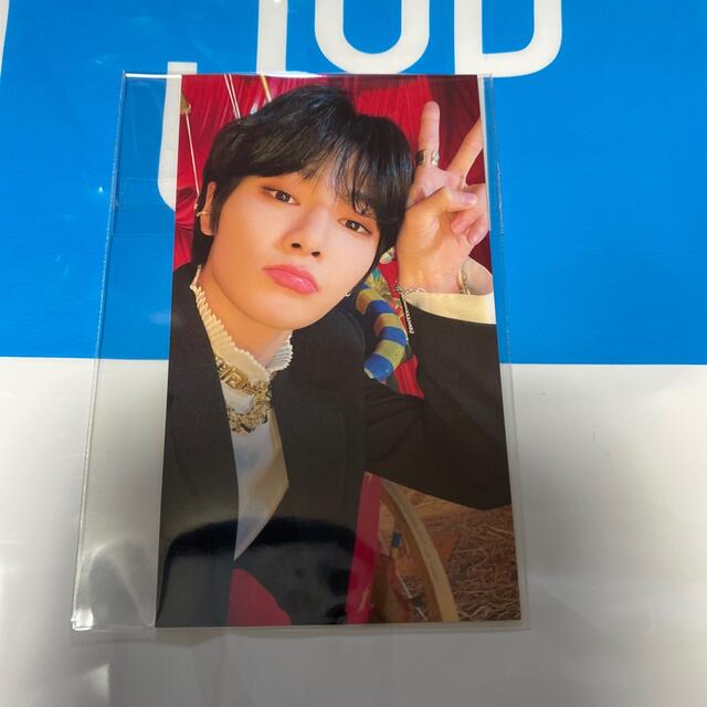 Stray Kids(ストレイキッズ)のstraykids circus  両面トレカ　アイエン エンタメ/ホビーのタレントグッズ(アイドルグッズ)の商品写真