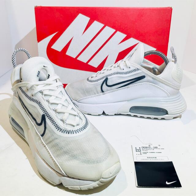 ナイキ　WMNS AIR MAX エアマックス　2090 新品　ホワイト23cm