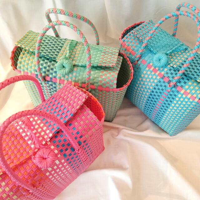 ピクニックバッグ 蓋付きカゴバッグ ピンクの通販 by Sarah's ピクニックバッグ 蓋付きカゴバッグ ピンクの通販 by Sarah's