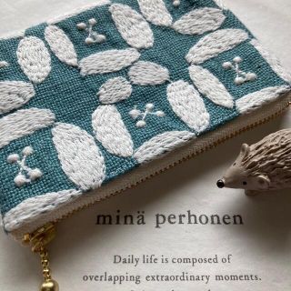 ミナペルホネン(mina perhonen)のミニポーチ　ハンドメイド　ミナペルホネン　⚮̈ minä perhonen(ポーチ)