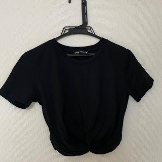 ザラ(ZARA)の値下げ【新品】ZARA クロップド丈　ミニ丈　Tシャツ　Mサイズ　ブラック(Tシャツ(半袖/袖なし))