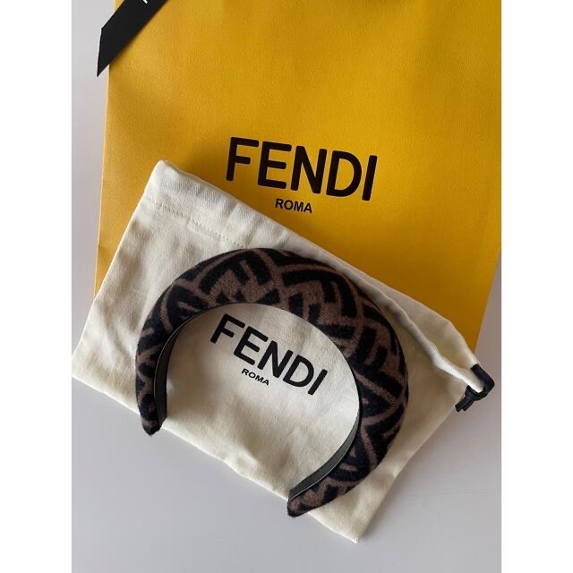 FENDI カチューシャ