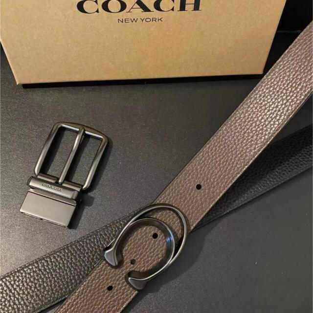 COACH(コーチ)の【新品未使用】コーチメンズベルトリバーシブルレザーブラウンxブラックフリーサイズ メンズのファッション小物(ベルト)の商品写真