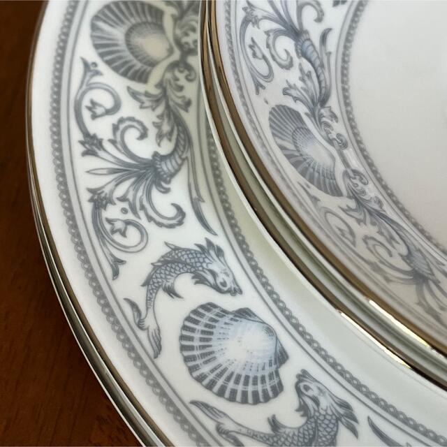 WEDGWOOD   黒壺美品ウェッジウッドドルフィンホワイトトリオ