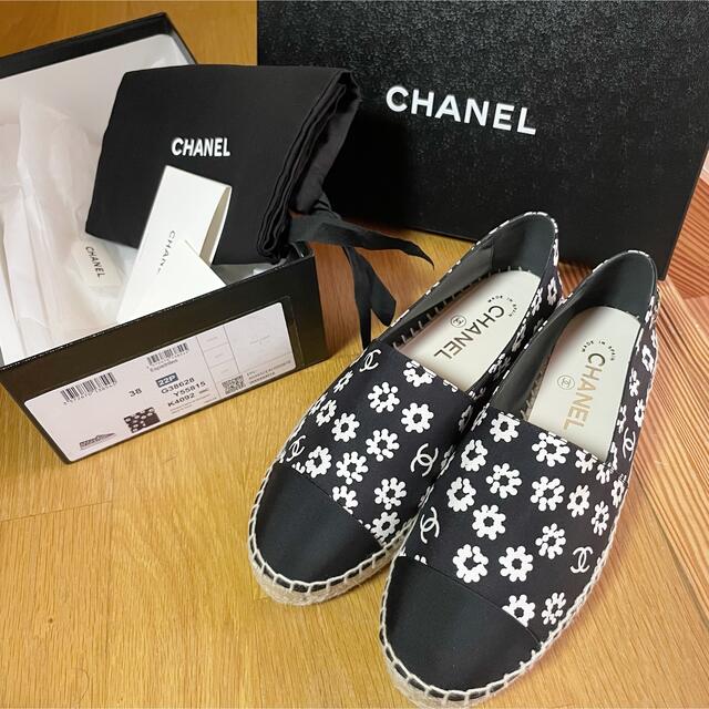 正規代理店 デイジー エスパドリーユ シャネル 2022 - CHANEL エスパ