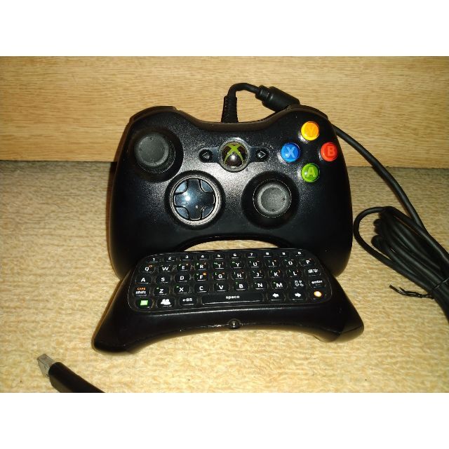 美品 キーボード付き XBOX360 純正有線コントローラー ゲームパッド