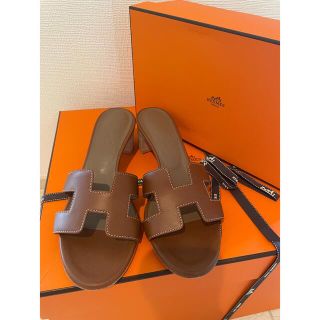 Hermes - エルメス オアジス サンダル ゴールド 37 美品の通販 by