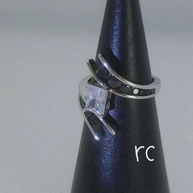 【新品】✨リング　 サイズ 11.5号　黒スピネル　シルバー　指輪 レディースのアクセサリー(リング(指輪))の商品写真