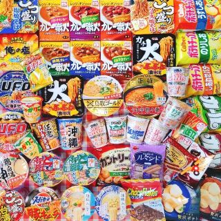 カップ麺　カップラーメン　食品詰め合わせ　お菓子詰め合わせ　おかし詰め合わせ(インスタント食品)