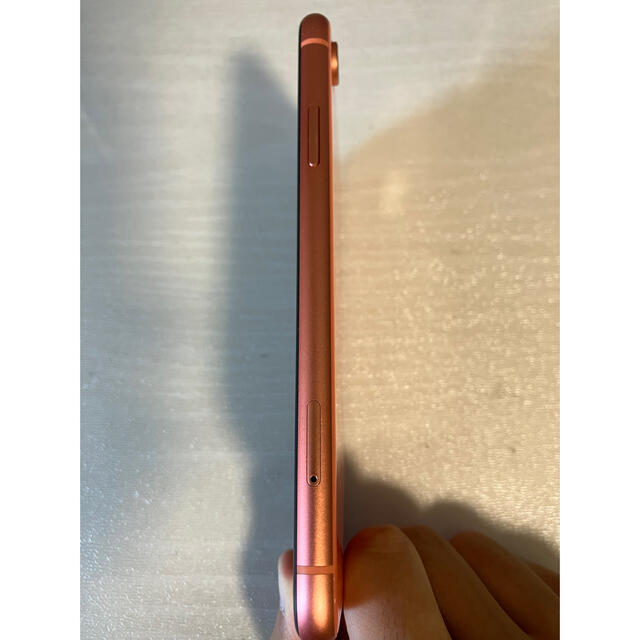 iPhone(アイフォーン)の機種：iPhone XR スマホ/家電/カメラのスマートフォン/携帯電話(スマートフォン本体)の商品写真