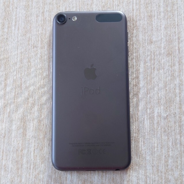 iPod touch(アイポッドタッチ)のApple iPod touch （第6世代） 64GB スペースグレイ スマホ/家電/カメラのオーディオ機器(ポータブルプレーヤー)の商品写真