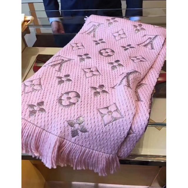 ♥ LV ルイヴィトンマフラー ピンク♥ | amparohospitalar.com.br