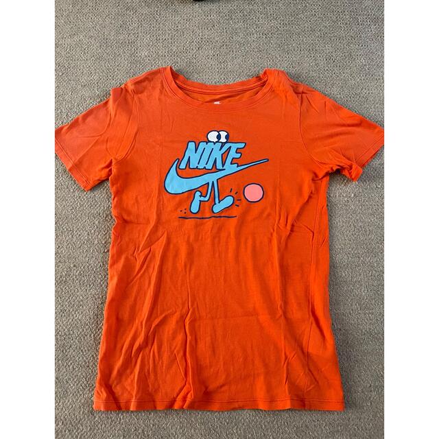 NIKE(ナイキ)のNIKE レディースTシャツSサイズ レディースのトップス(Tシャツ(半袖/袖なし))の商品写真