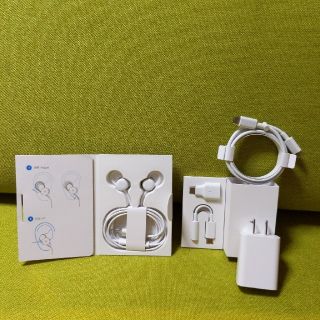 グーグルピクセル(Google Pixel)の専用　*未使用*　Pixel3 付属品 イヤホン AC  ケーブル(ヘッドフォン/イヤフォン)