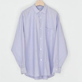 コモリ(COMOLI)の22aw comoliシャツ　SAX ストライプ サイズ　4(シャツ)