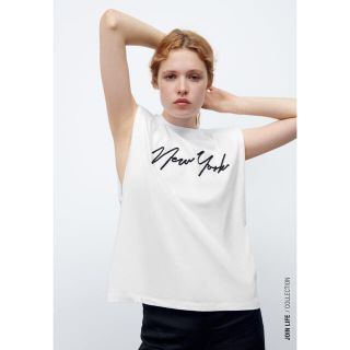 ザラ(ZARA)のショルダーパットトップス(Tシャツ(半袖/袖なし))