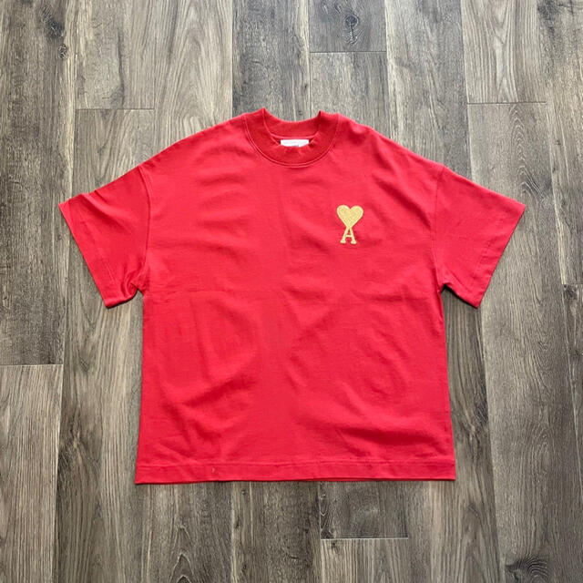 人気⭐︎ 新品未使用　アミパリス 半袖Tシャツ　黒×赤　xsサイズ