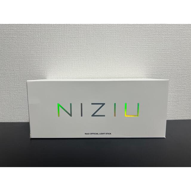 NiziU(ニジュー)のNiziU ペンライト エンタメ/ホビーのタレントグッズ(アイドルグッズ)の商品写真