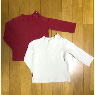 ユニクロ(UNIQLO)のユニクロ　トップス　ロンT ロングTシャツ　赤　白　80(シャツ/カットソー)