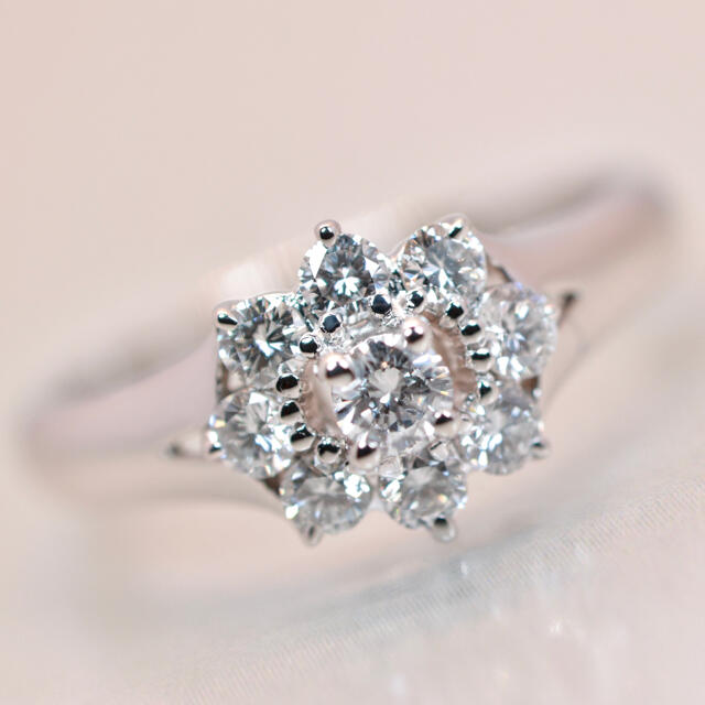 Pt900/ダイヤモンド 花 0.50ct-