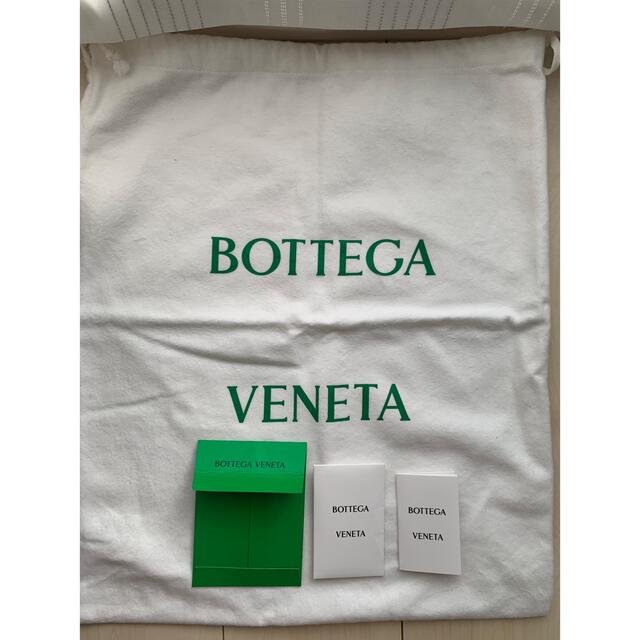 Bottega Veneta(ボッテガヴェネタ)の【 美品 】 ボッテガヴェネタ BOTTEGA VENETA パデットカセット レディースのバッグ(ショルダーバッグ)の商品写真