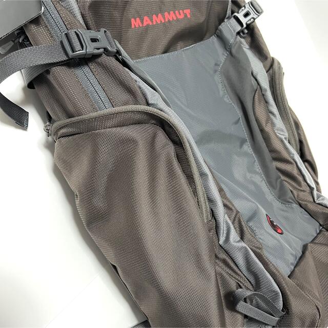 Mammut(マムート)の32L 新品 マムート mammut デイパック リュック サック エクセロン メンズのバッグ(バッグパック/リュック)の商品写真