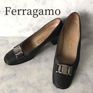 310 FERRAGAMO サルヴァトーレフェラガモ ヴァラパンプス