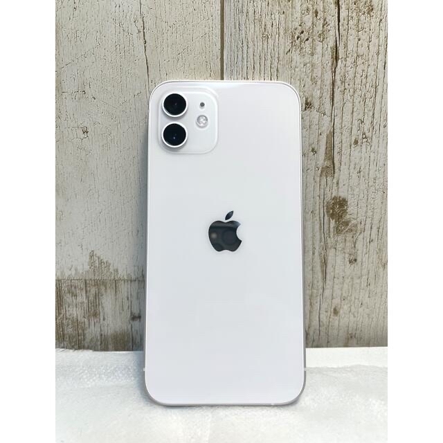 iPhone(アイフォーン)のiPhone 12  128gb  ホワイト　 スマホ/家電/カメラのスマートフォン/携帯電話(スマートフォン本体)の商品写真